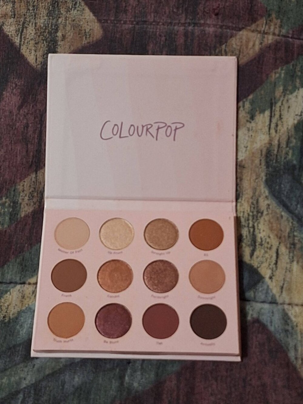 Colourpop – Give It To Me Straight Eyeshadow Palette